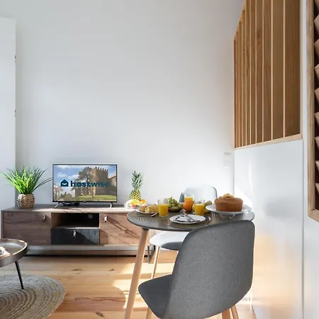Host Wise - Luxury Design - Premium Location דירה *